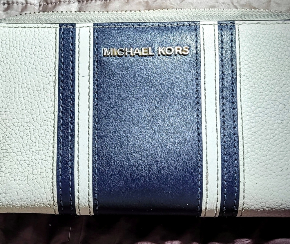 Michael Kors Wristlet